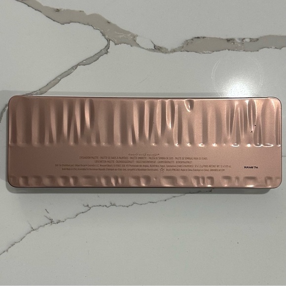 Urban Decay Naked 3 Eyeshadow Palette with Neutral Hues - Picture 6 of 10